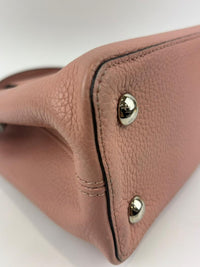 Capucines MM Bag in Pink