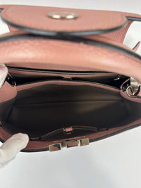 Capucines MM Bag in Pink