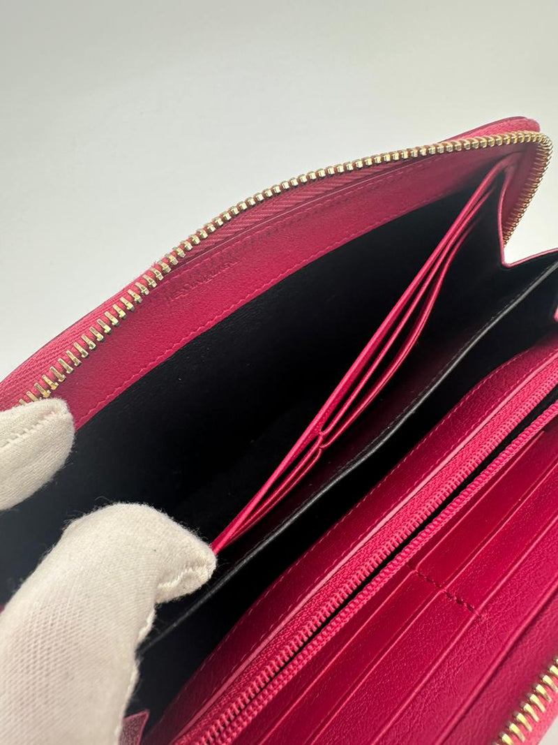Otl Portefeuille Leather Zip Around Wallet in Fuschia