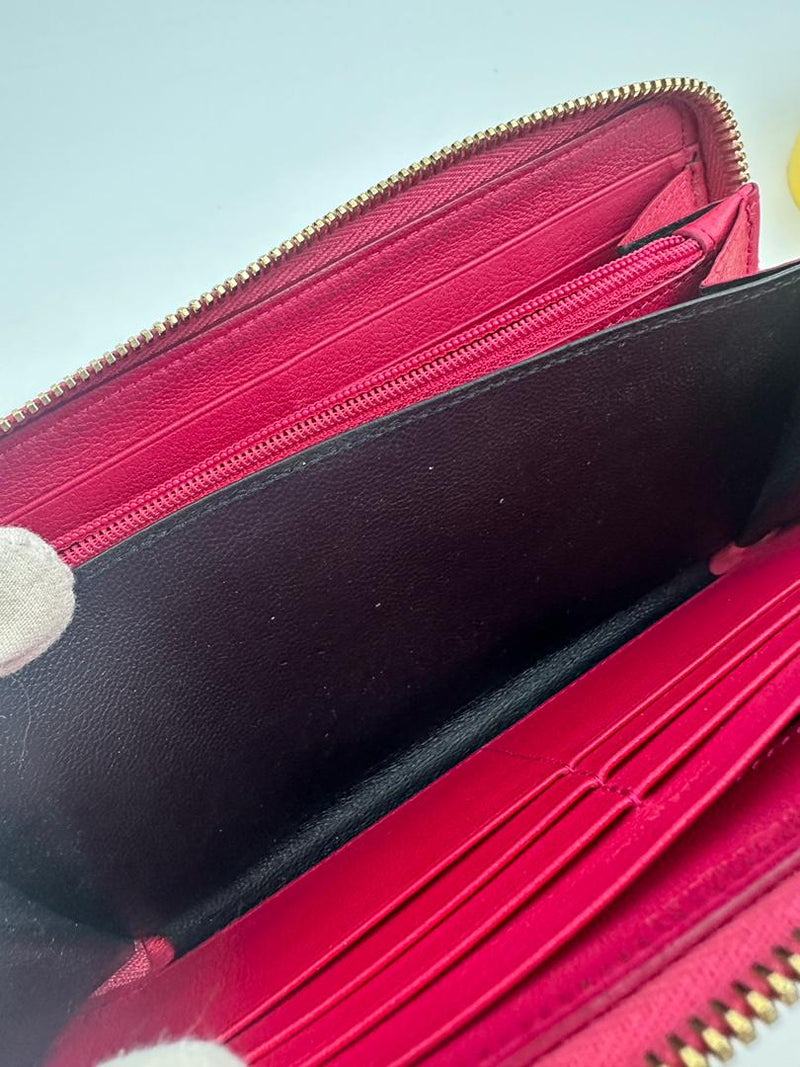 Otl Portefeuille Leather Zip Around Wallet in Fuschia