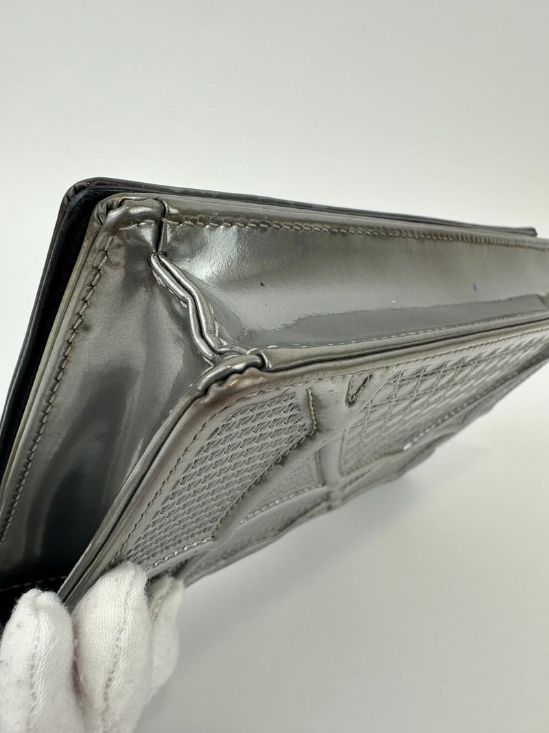 Diorama Metallic Silver Micro Cannage Diorama Wallet on Chain