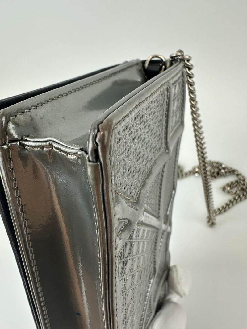 Diorama Metallic Silver Micro Cannage Diorama Wallet on Chain
