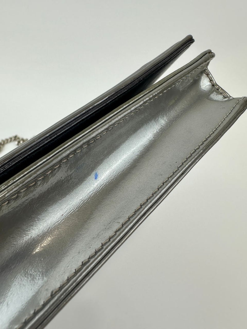 Diorama Metallic Silver Micro Cannage Diorama Wallet on Chain