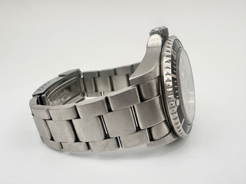 Sea-Dweller 16600 Vintage Black 40mm Automatic (Cash Price in Description)