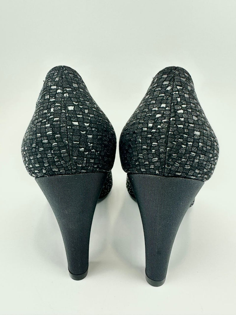 Gabrielle Coco Chanel Black Tweed Pumps Size 38.5