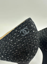 Gabrielle Coco Chanel Black Tweed Pumps Size 38.5