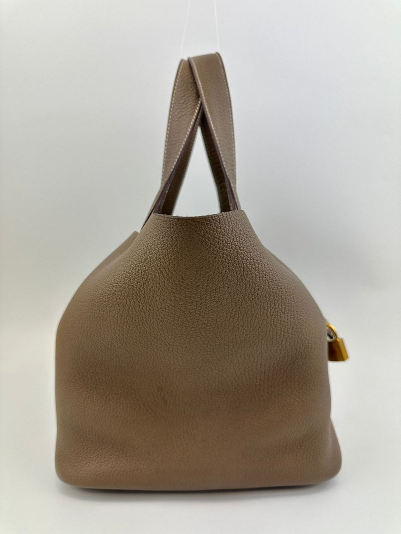 Picotin Lock 22 Etoupe Taurillon Clemence GHW