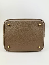 Picotin Lock 22 Etoupe Taurillon Clemence GHW