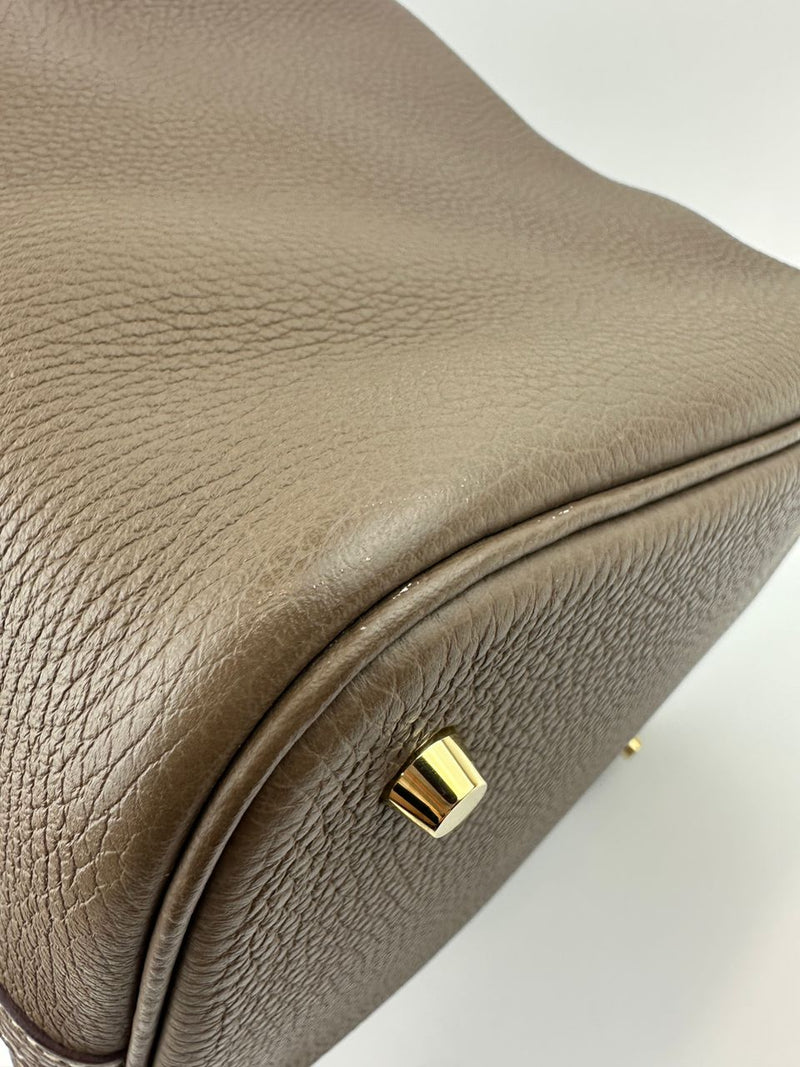 Picotin Lock 22 Etoupe Taurillon Clemence GHW