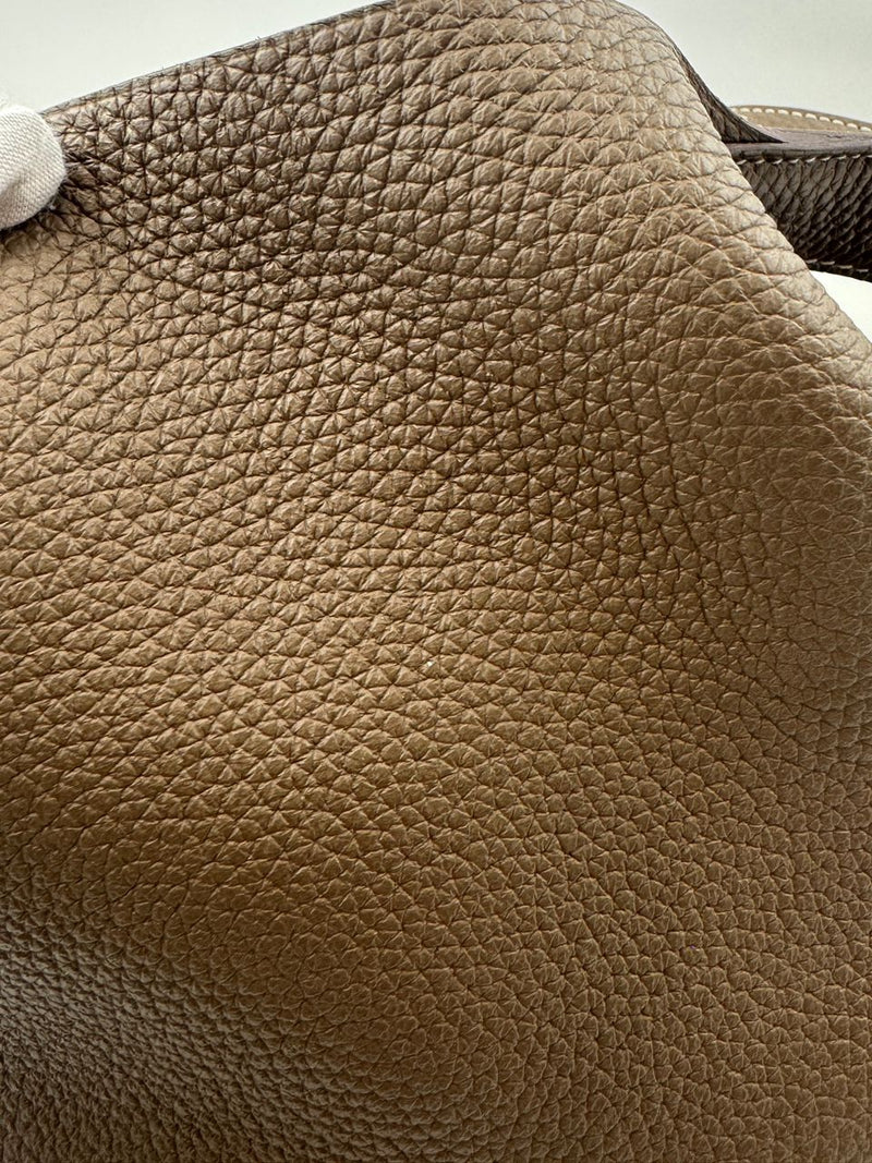 Picotin Lock 22 Etoupe Taurillon Clemence GHW