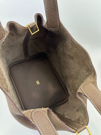 Picotin Lock 22 Etoupe Taurillon Clemence GHW