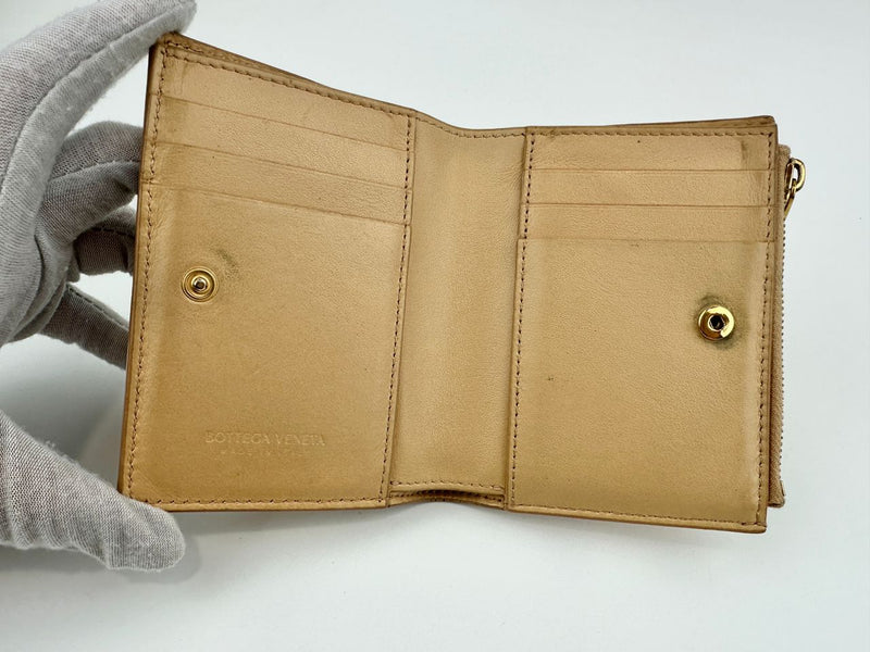 Small Cassette Intrecciato Beige Bifold Zip Wallet