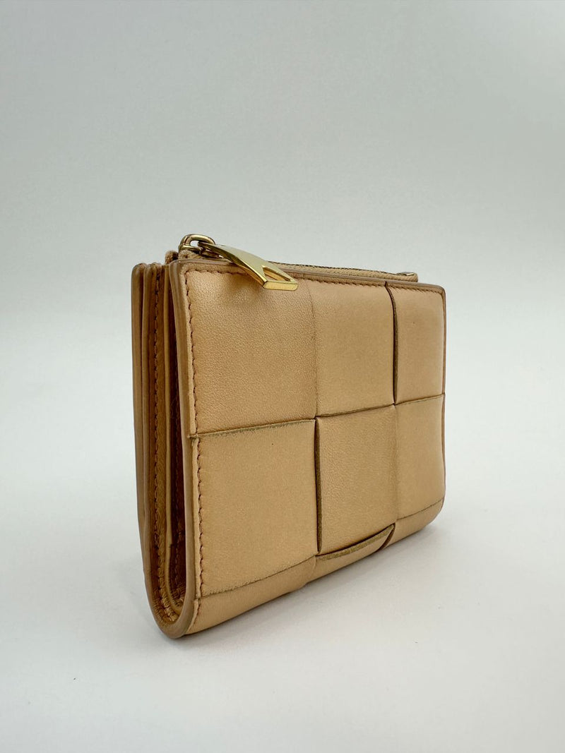 Small Cassette Intrecciato Beige Bifold Zip Wallet