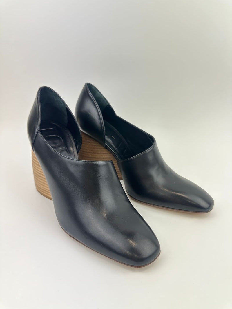 Toy Wood Heel Black Leather Pumps Size 38