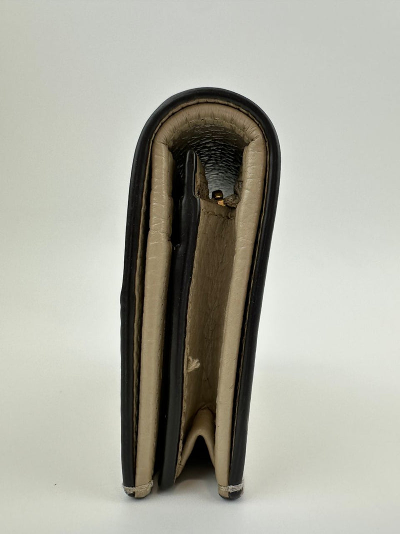 GG Marmont Small Bi-color Beige / White Supreme Wallet