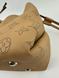 M59369 Bella Mahina Galet Calfskin Leather Bucket Bag (RFID)