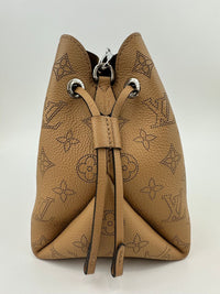 M59369 Bella Mahina Galet Calfskin Leather Bucket Bag (RFID)