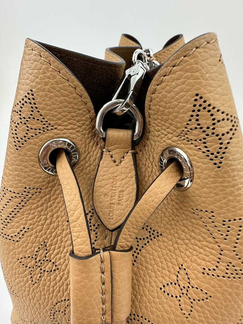 M59369 Bella Mahina Galet Calfskin Leather Bucket Bag (RFID)