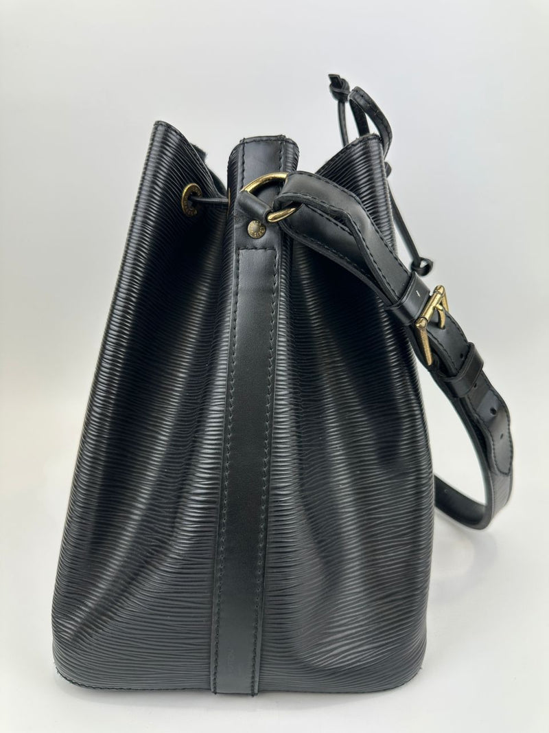 Vintage Petite Noe Black Epi Leather Bucket Bag