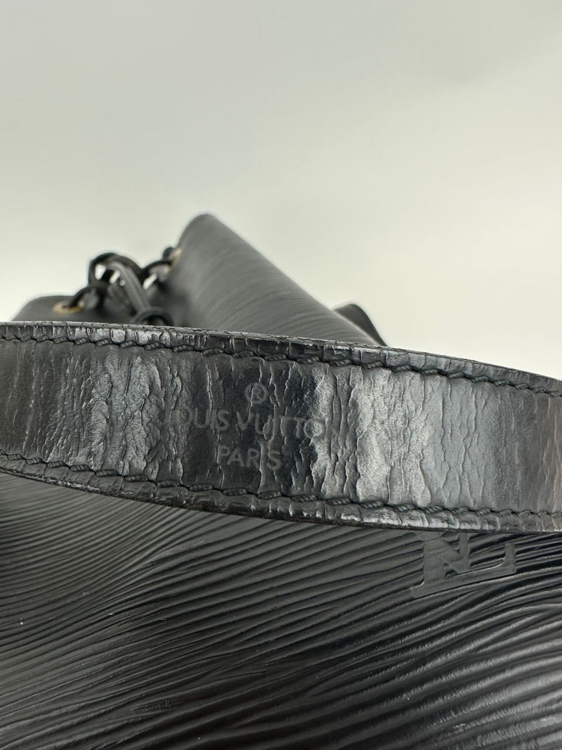 Vintage Petite Noe Black Epi Leather Bucket Bag