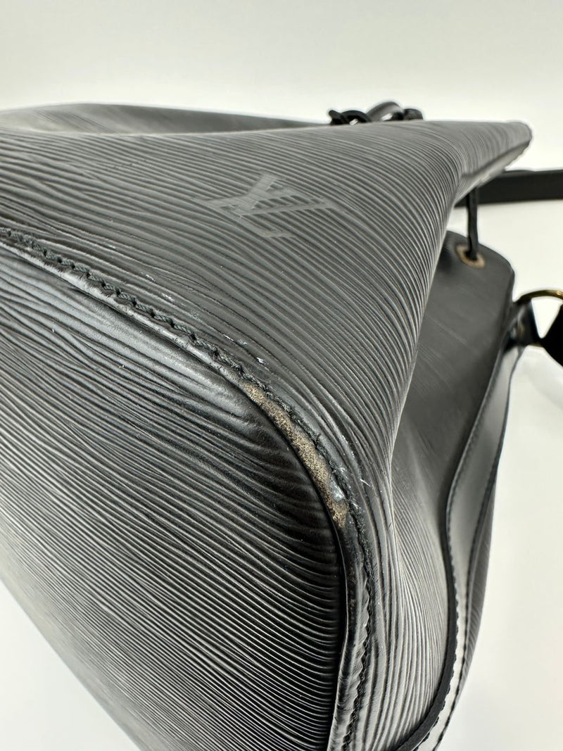 Vintage Petite Noe Black Epi Leather Bucket Bag