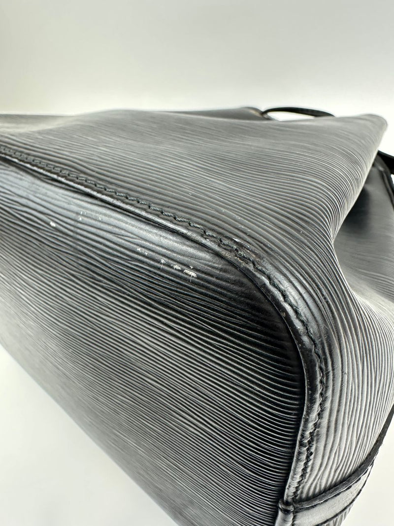 Vintage Petite Noe Black Epi Leather Bucket Bag