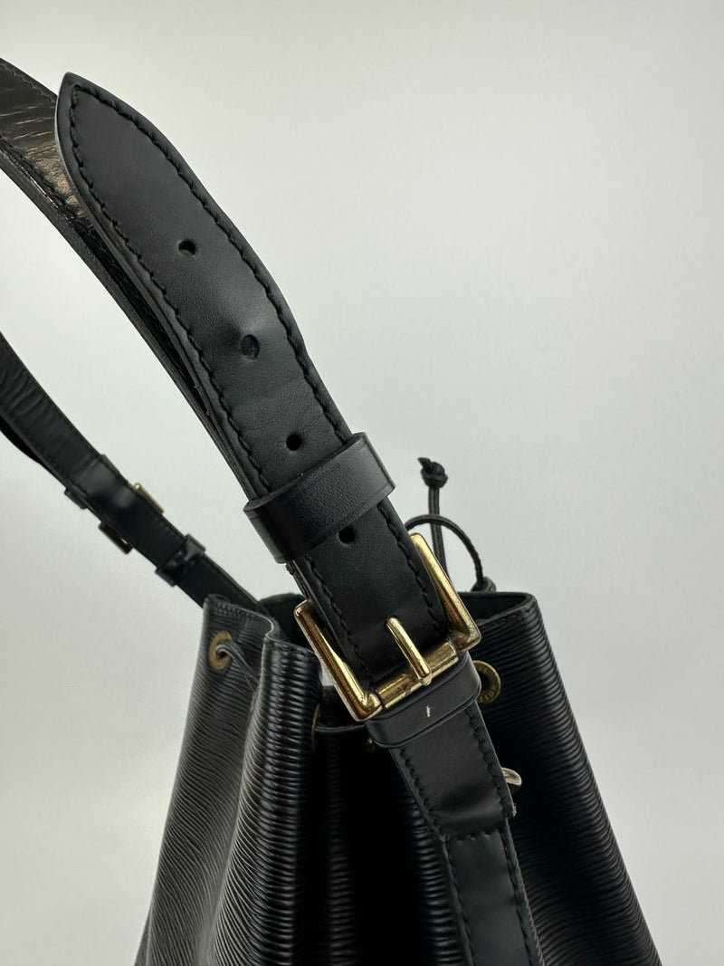 Vintage Petite Noe Black Epi Leather Bucket Bag