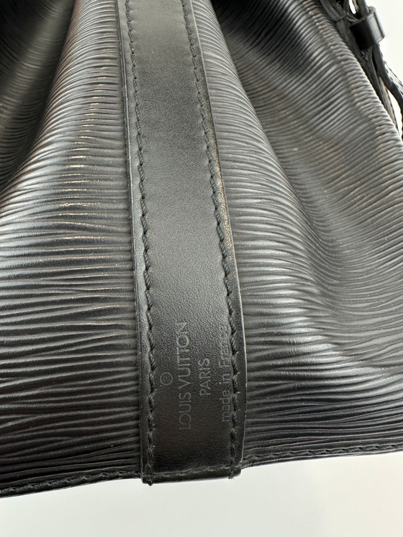 Vintage Petite Noe Black Epi Leather Bucket Bag