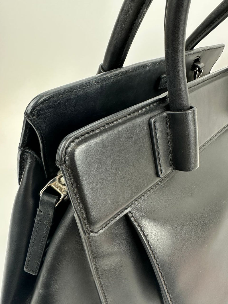 Medium Back Double T Grained Black Leather Satchel Bag