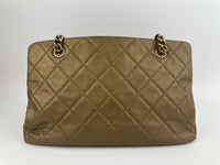 A67493 CC Quilted Matte Gold Shoulder Tote