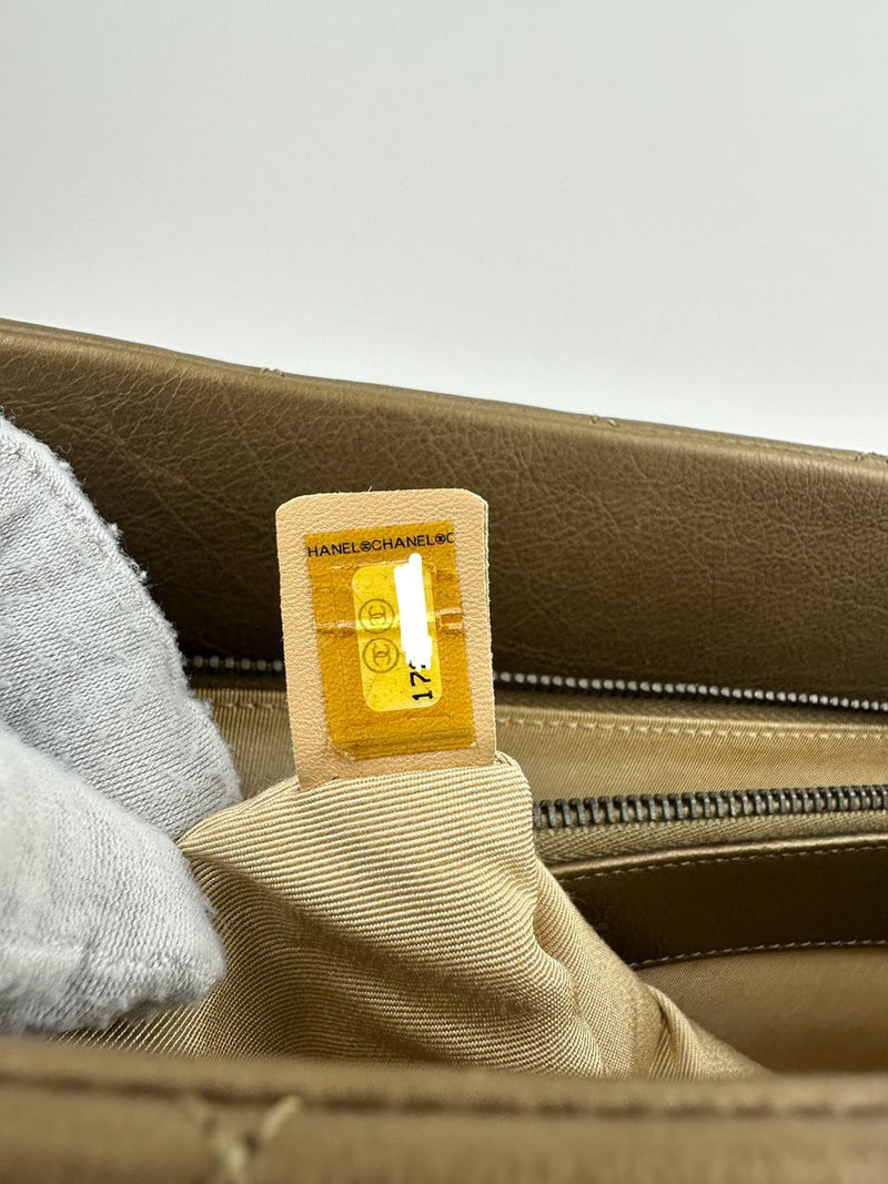 A67493 CC Quilted Matte Gold Shoulder Tote