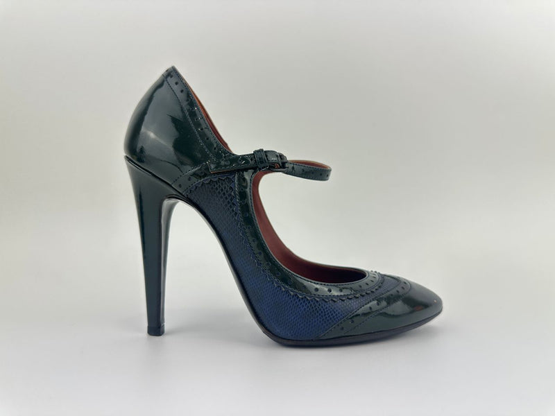 Heeled Mary Jane &amp; Perforated Details in Black Shiny Leather Size 37