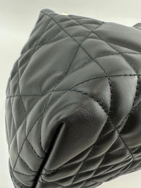 Medium Dior Toujours Black Macrocannage Calfskin Bag