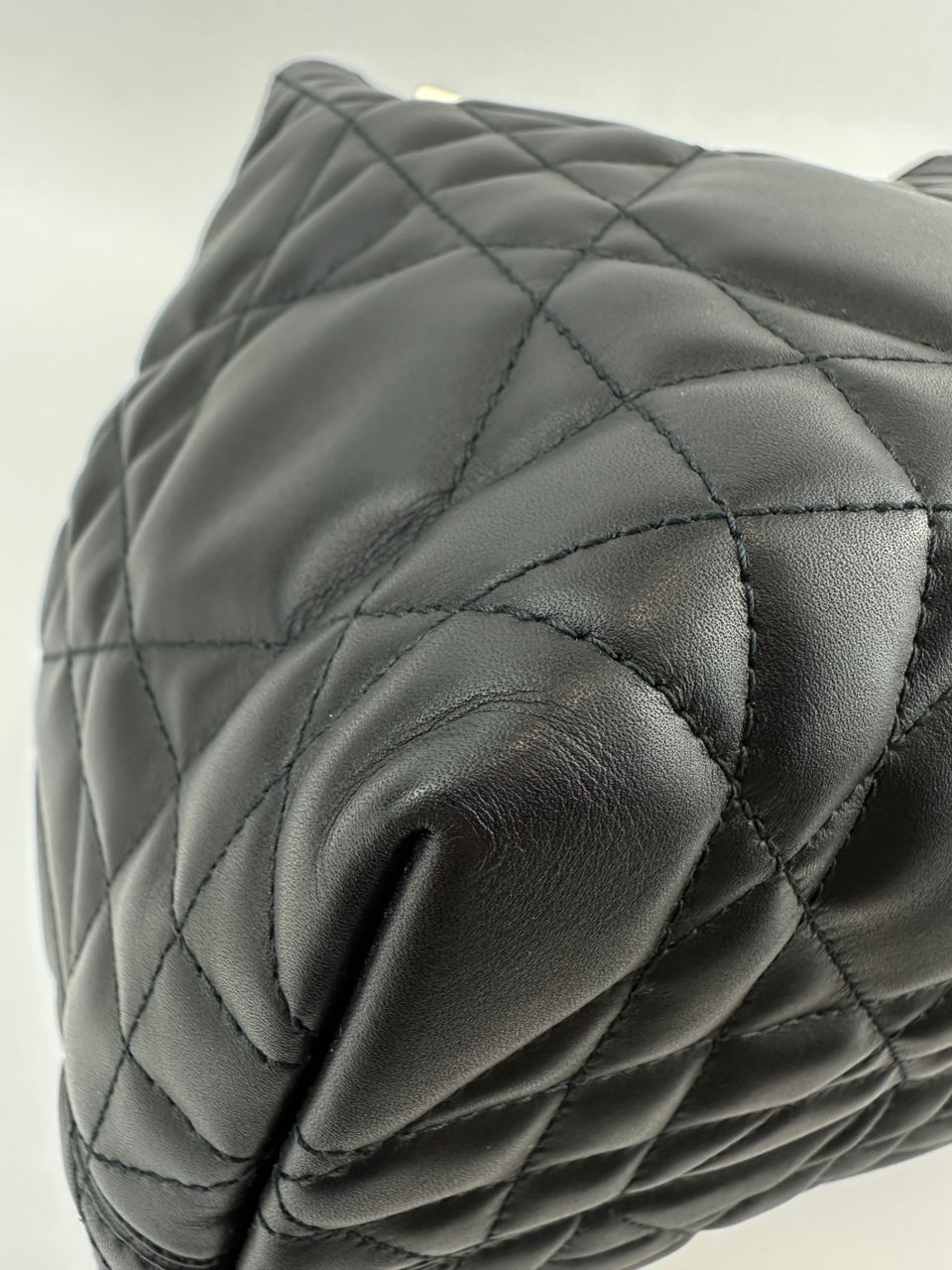 Medium Dior Toujours Black Macrocannage Calfskin Bag