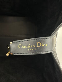 Medium Dior Toujours Black Macrocannage Calfskin Bag