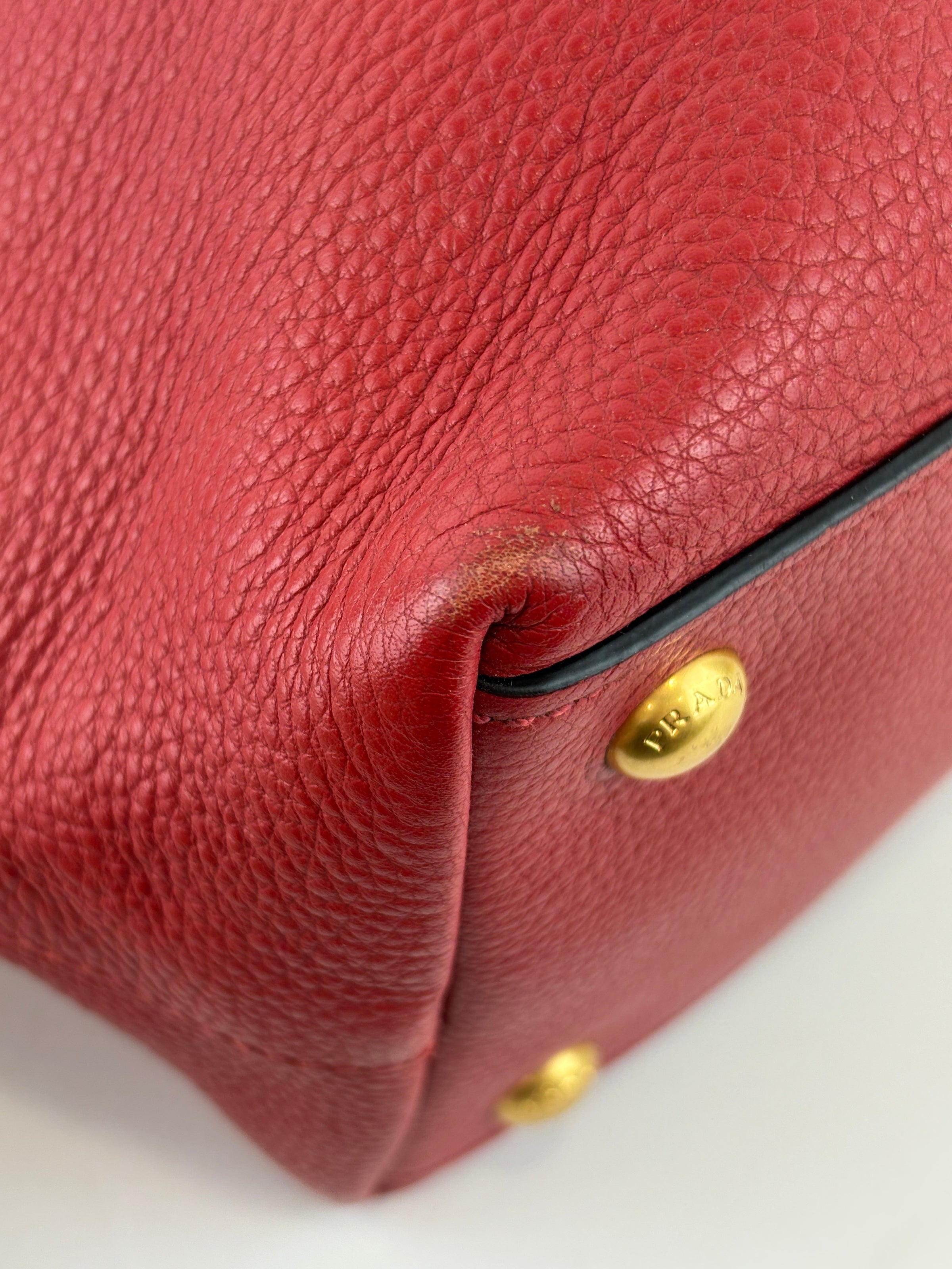 Vitello Phenix Medium Shopping Tote in Red