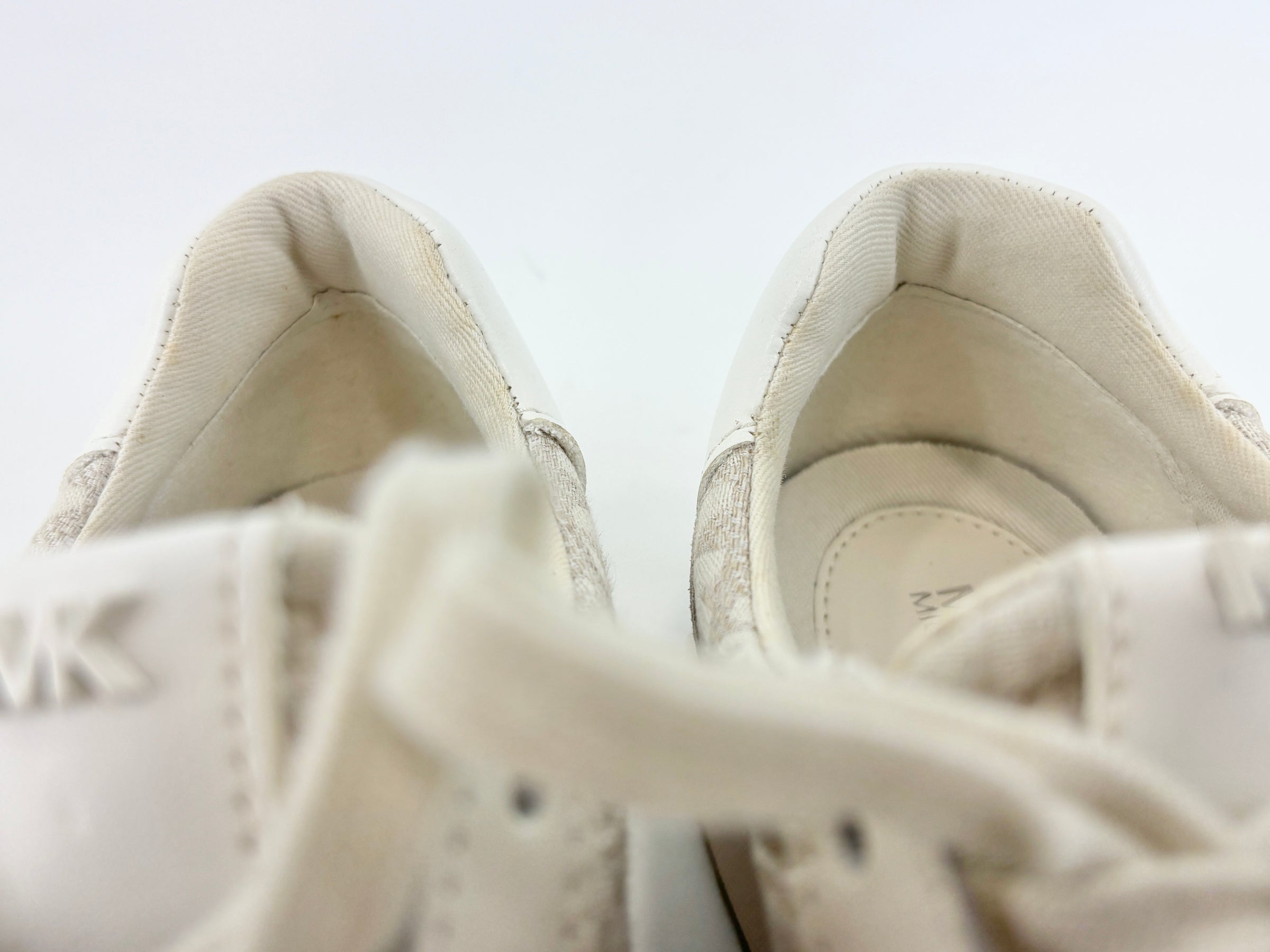 Allie Trainer Glitter Chain Mesh Size 6.5M