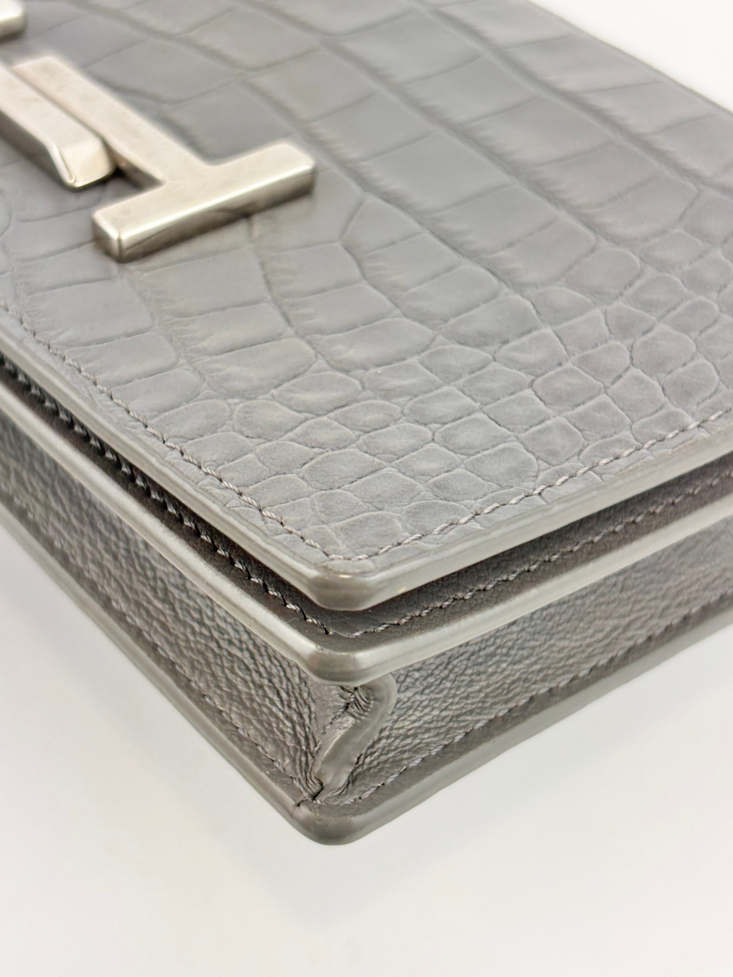 Double T Logo Chain WOC in Grey Croc Embossed