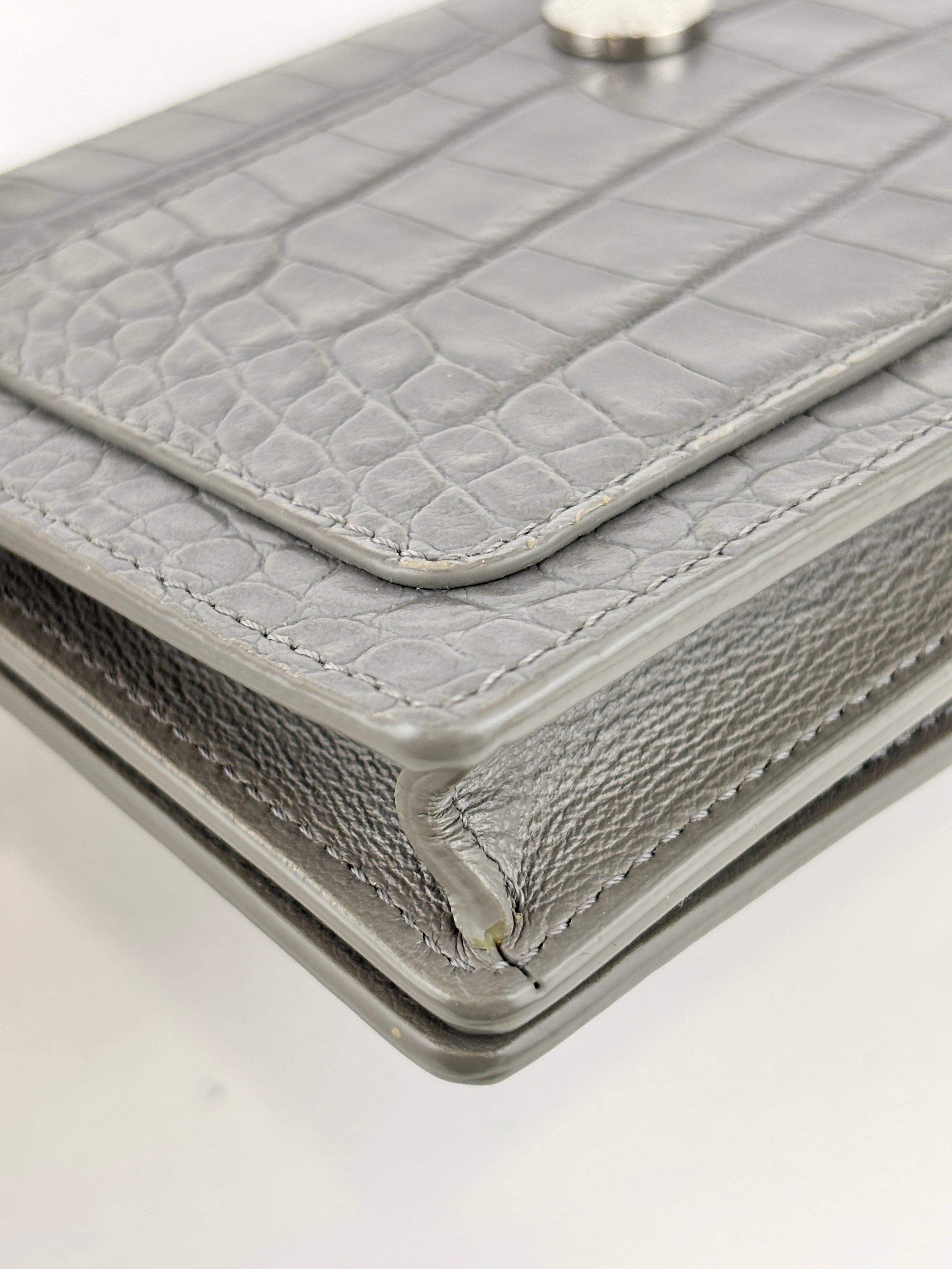 Double T Logo Chain WOC in Grey Croc Embossed