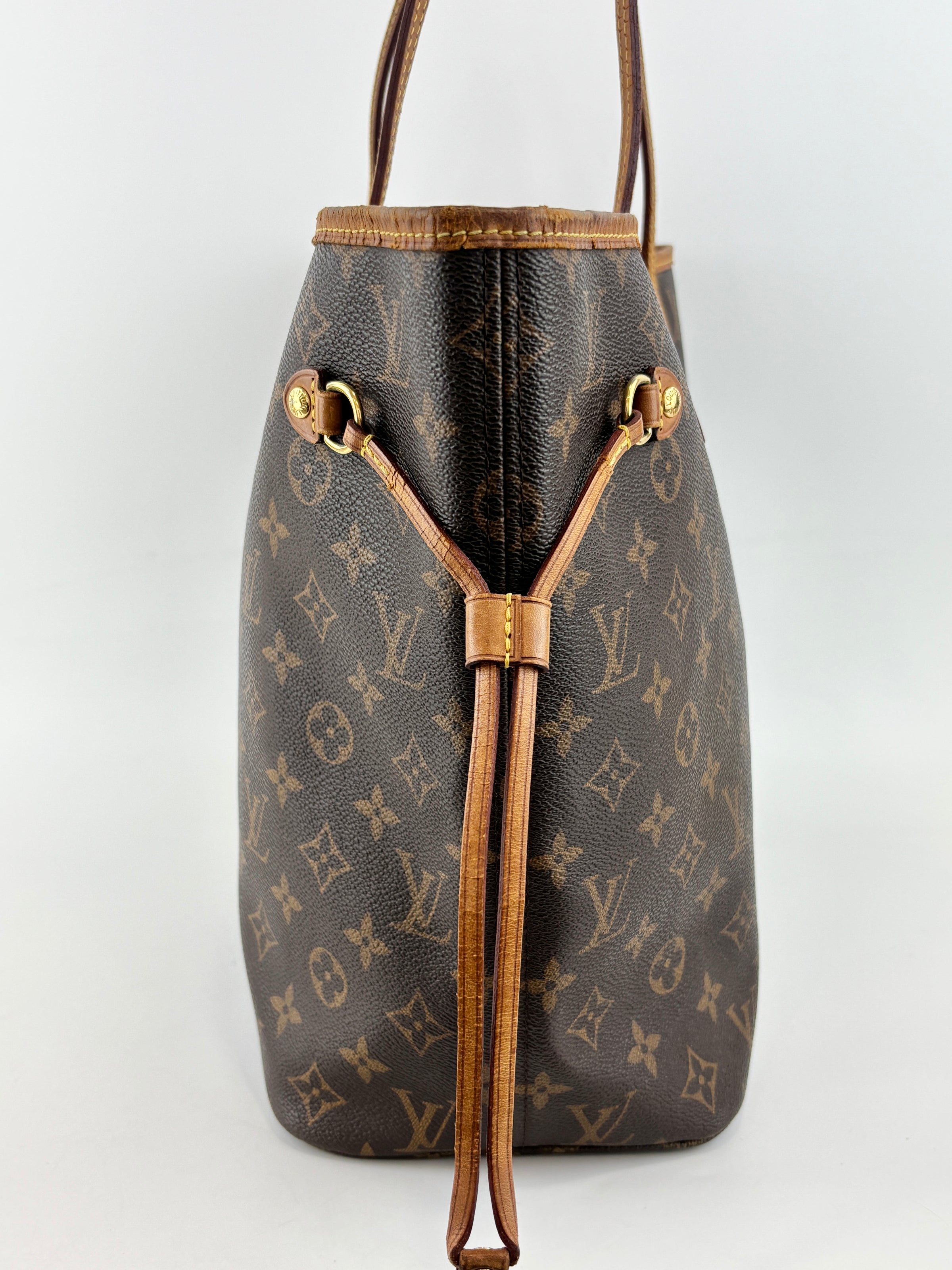 Neverfull MM Monogram Canvas Tote