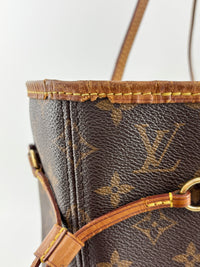 Neverfull MM Monogram Canvas Tote