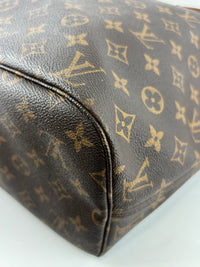 Neverfull MM Monogram Canvas Tote