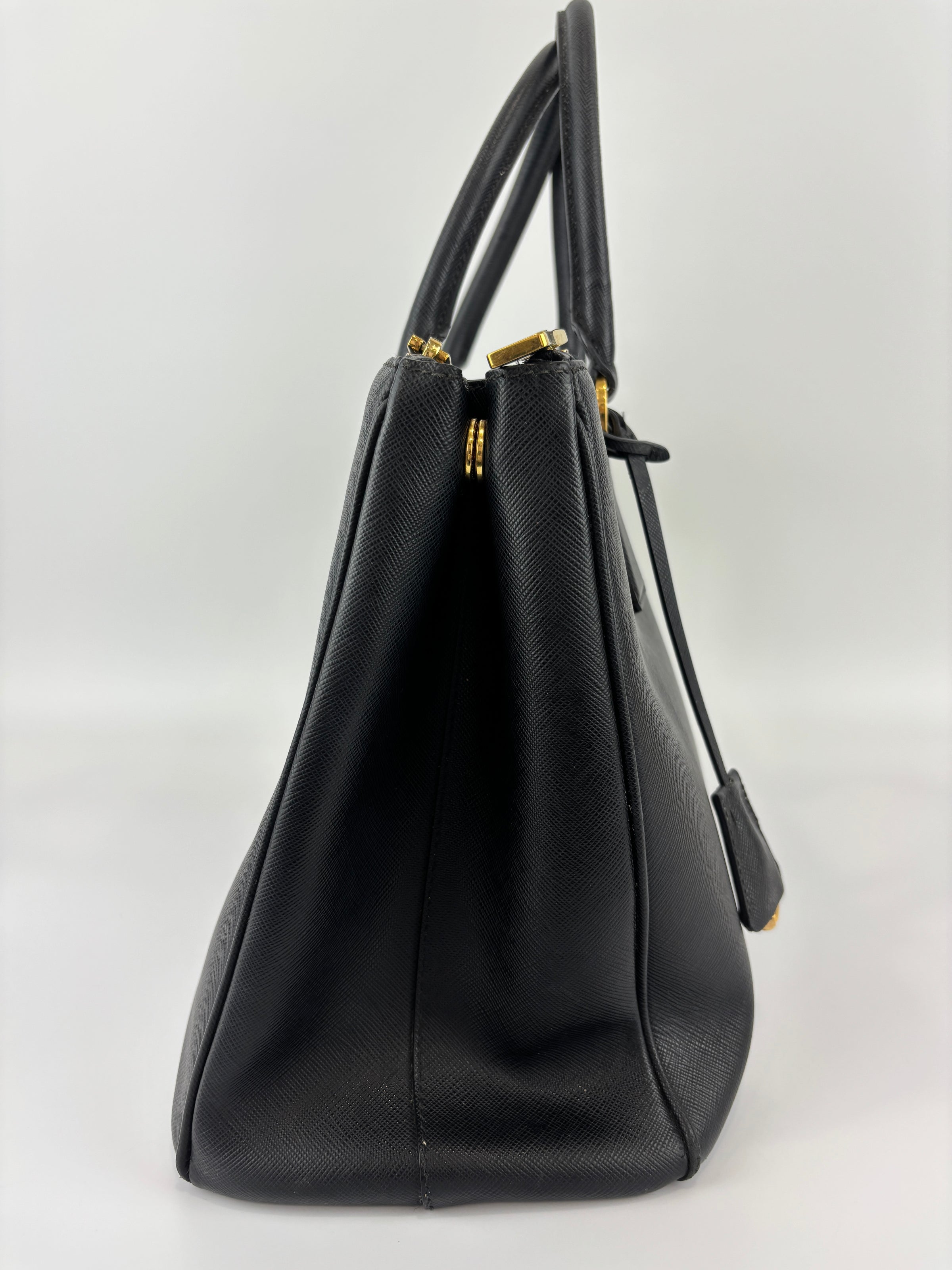 BN2274 Medium Double Zip Tote in Black Saffiano Lux Leather