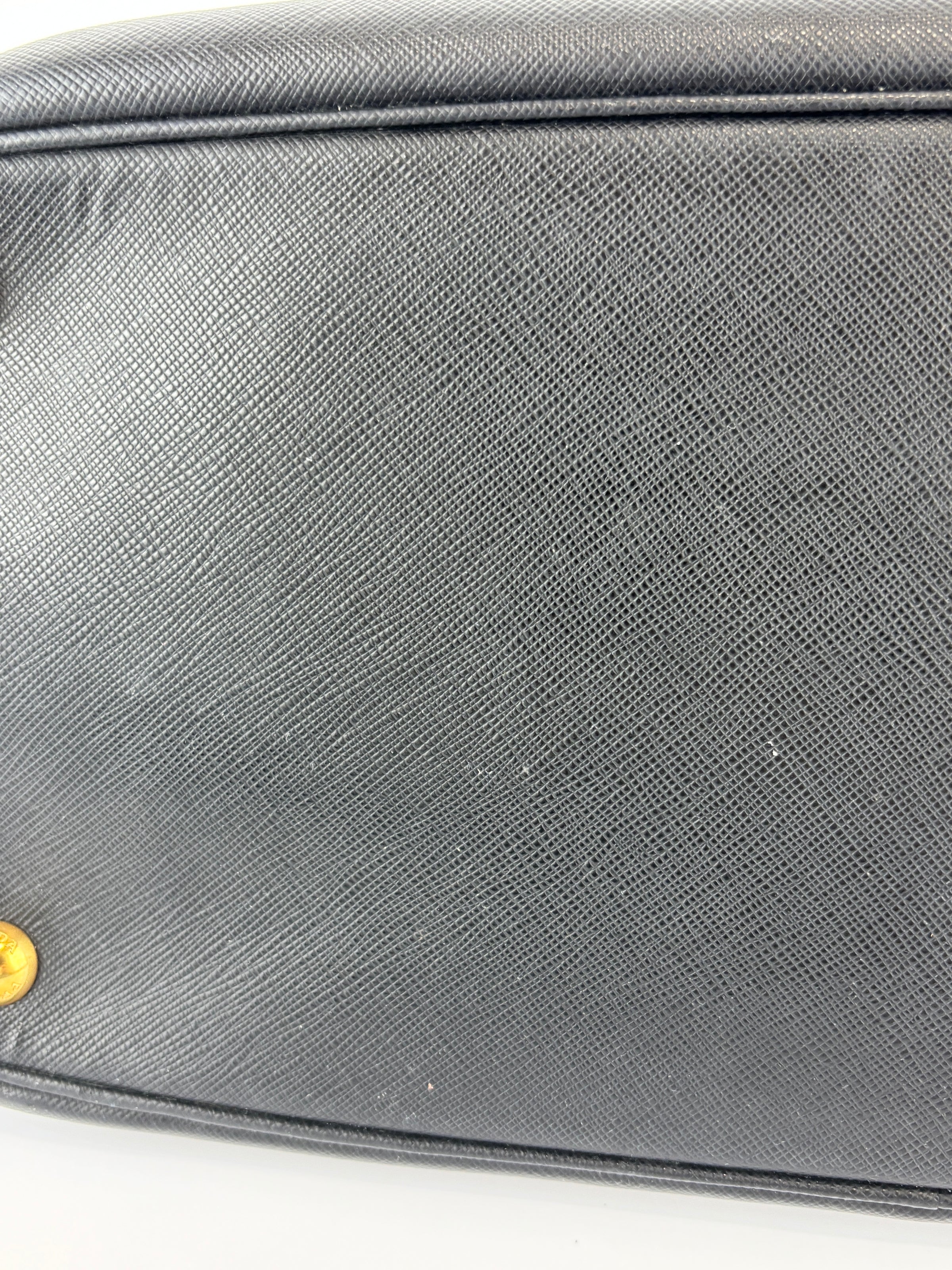 BN2274 Medium Double Zip Tote in Black Saffiano Lux Leather