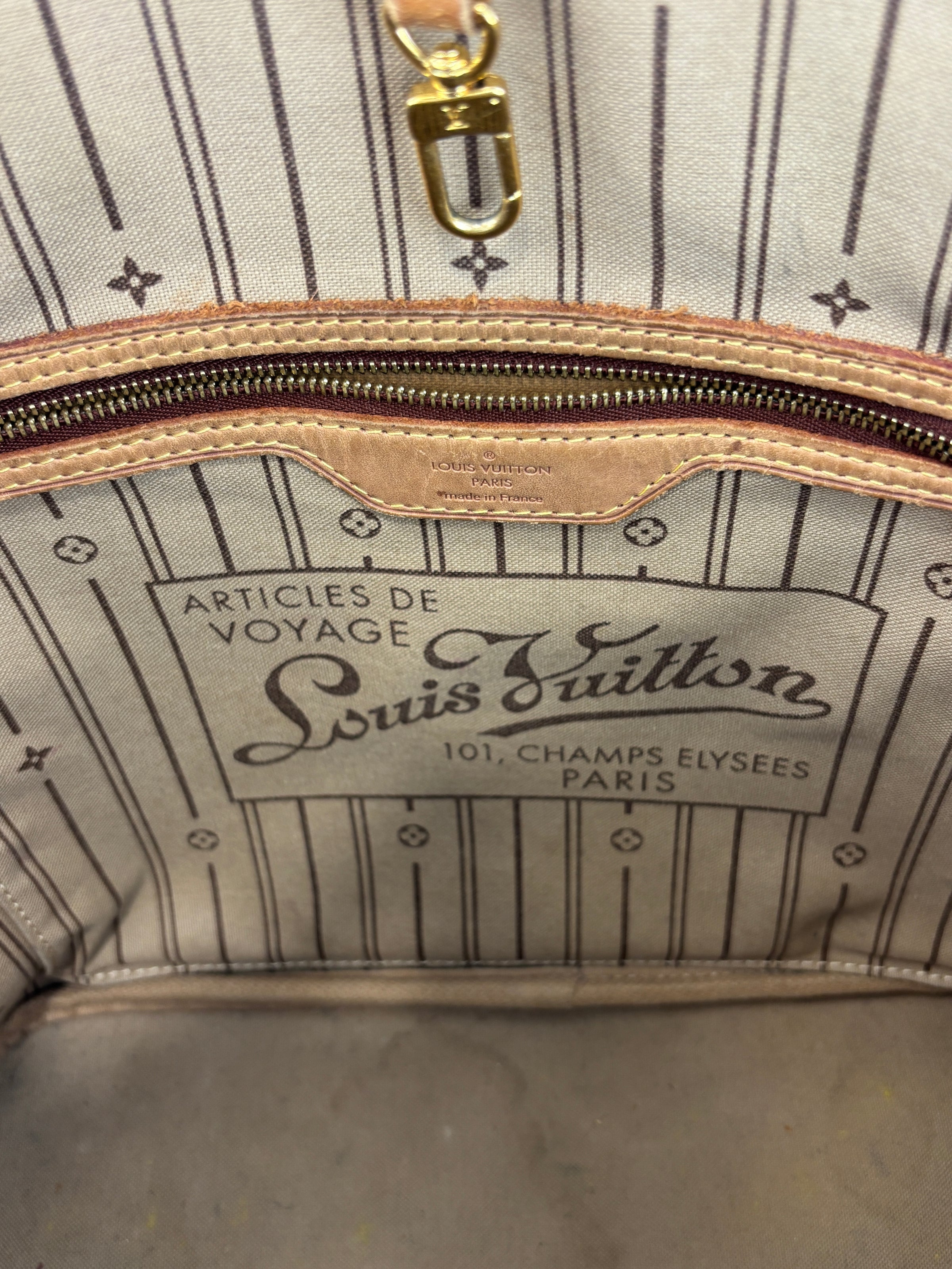 Neverfull MM Monogram Canvas Tote