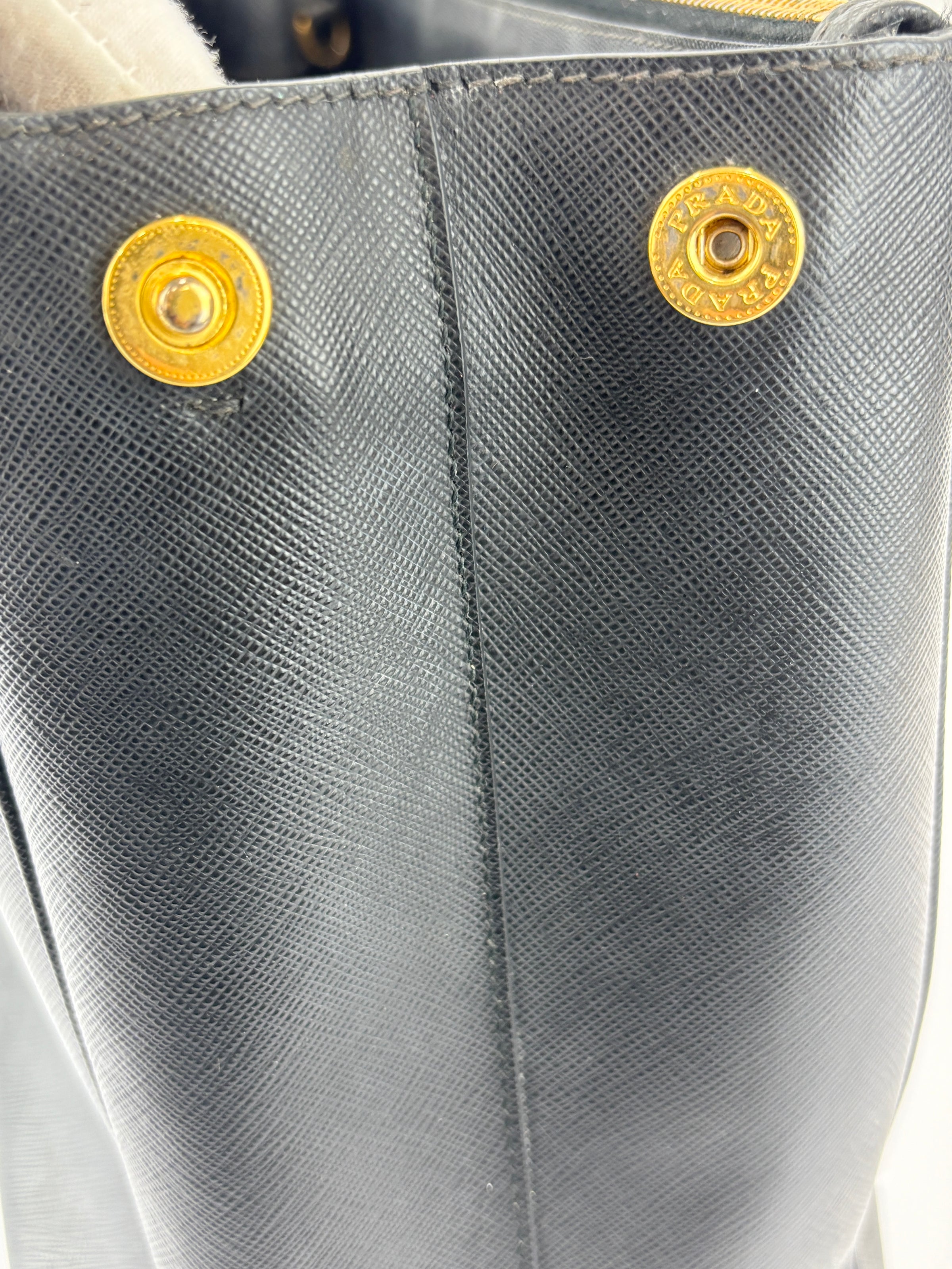 BN2274 Medium Double Zip Tote in Black Saffiano Lux Leather