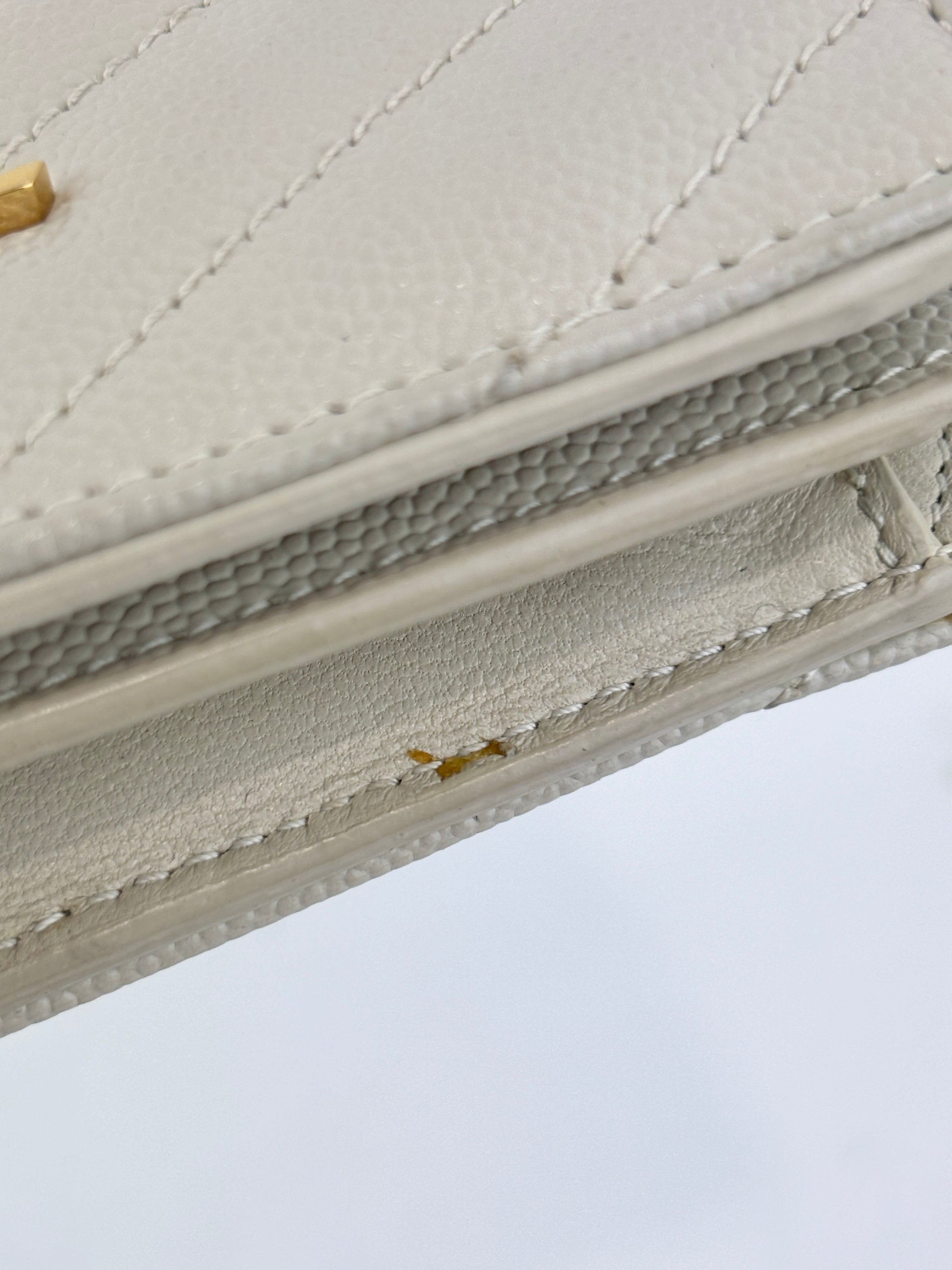 Cassandre Matelassé Flap Grain de Poudre Leather Blanc Vintage Card Case GHW
