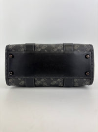 Gotham Duffle 24 With Horse And Carriage Print
