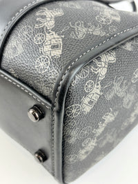 Gotham Duffle 24 With Horse And Carriage Print