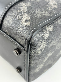 Gotham Duffle 24 With Horse And Carriage Print